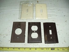 5 Misc Old Vintage Fancy Ribbed Ivory Brown Switch Plate  Outlet Cover Bakelite