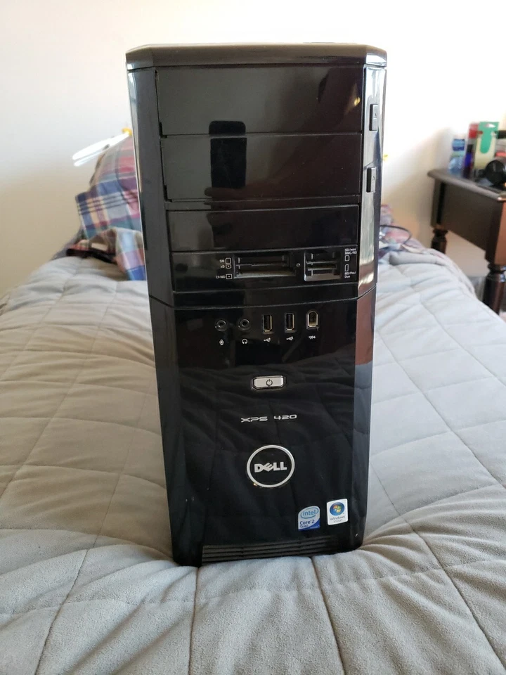 Dell XPS 420 Windows Vista Desktop Home Premium 2005 Microsoft Computer - Image 2 of 3