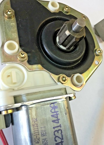 WINDOW LIFT MOTOR (LEFT FRONT / LEFT REAR) (NEW) fits LINCOLN TOWNCAR 1998-2011 - Picture 2 of 3