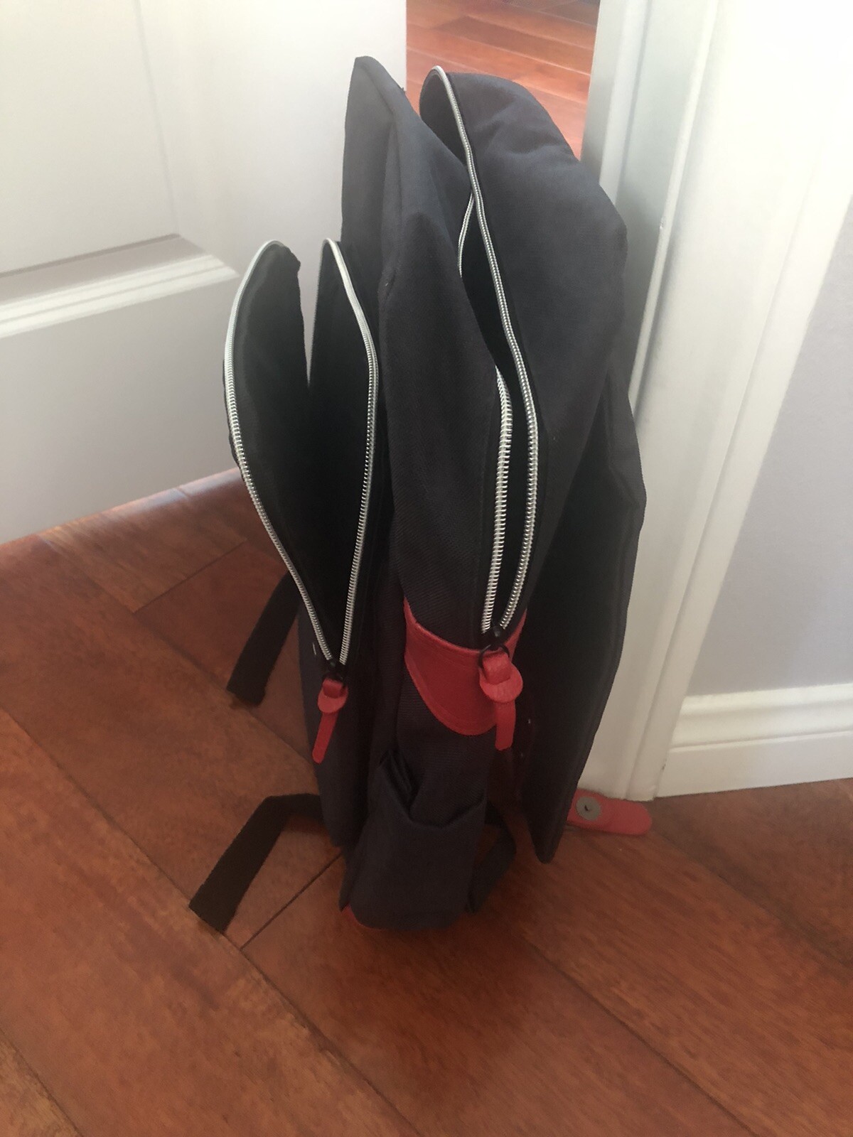 49ers Backpack - Laptop Holder, Security Flap and Water Bottle Holders