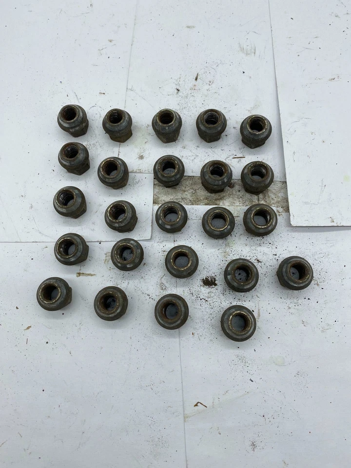 Tuercas OLDS BRAVADA 02 03 04 Foto 4 de 4