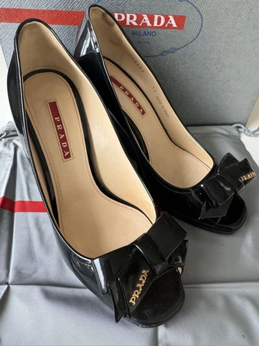 Escarpins PRADA talon ruban cuir noir EU37/US7 authentiques du Japon