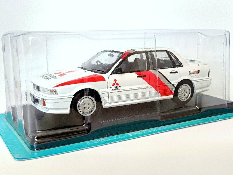 国産名車1/24No.244 MitsubishiGalant VR-4RS Mitsubishi Galant VR-4RS (1988) 1/24 Diecast Model / Hachette