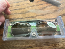 Sunglasses Clip-On Polarized Spring Loaded Brown Tint w/case