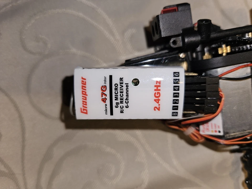 Graupner Hubschrauber Motor Servo 6CH Receiver Speed Control Ersatzteile Bastler - Bild 3 von 4