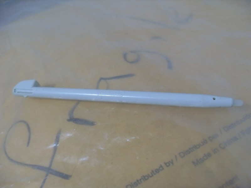 Nintendo Wii U Official Genuine Touch Pen Stylus WUP-015 White Color