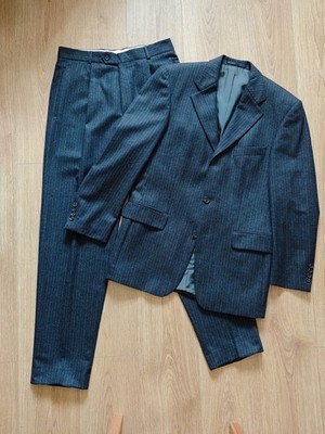 EN: HUGO BOSS Suit Vitale Barberis Canonico 2-Ply Flannel Super 110s Striped Gre