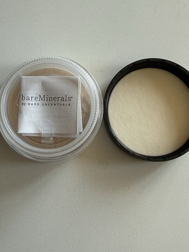 bareMinerals Foundation Broad Spectrum SPF 15 N10 Fairly Light 8g - Picture 3 of 5
