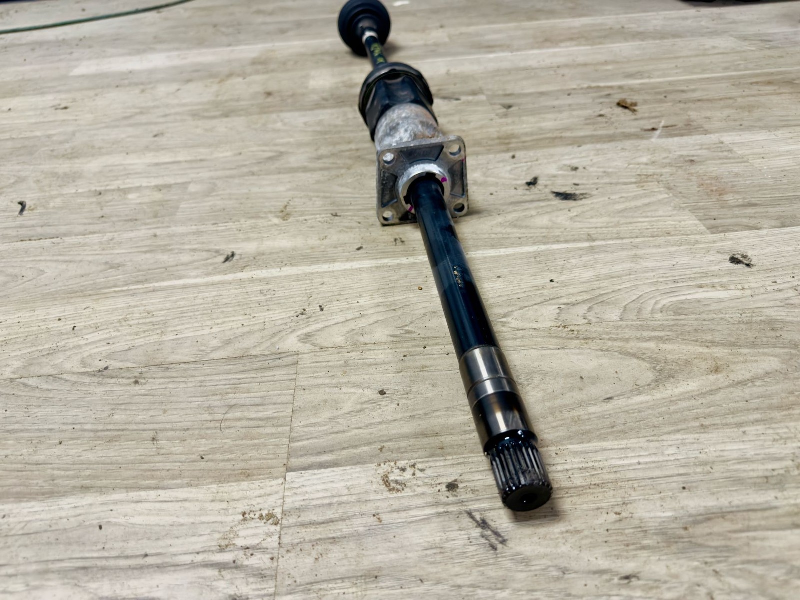 Maserati Ghibli Front Left Axle Shaft | 2018