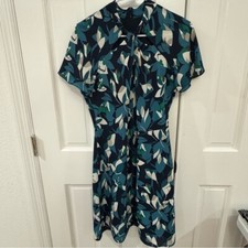 🍃 Banana Republic Tie-Neck Leaf Print Dress – Size 6 | Classic & Chic NWOT 🍃