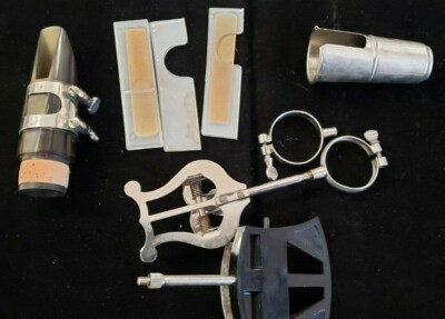 Vintage Selmer HS* Clarinet Mouthpiece with reeds,Ligature, made in France, 