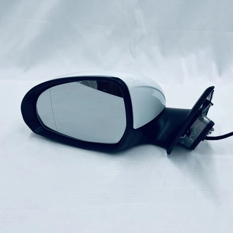 Car Driver Side Mirror For Mercedes Benz C class W206  C200 C300 C250 White - Image 2 of 4