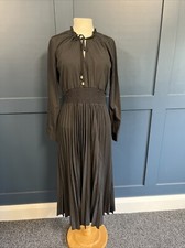 Zara Dress (BNWT) Size Medium, Black 