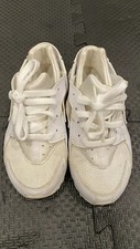 Air Huarache Unisex Kids Nike Triple White Girls/Boys Youth Size 12.5 VG UsedCon