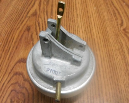 Distribuidor NORS Vacuum Advance reemplaza DD237A D2PZ12370A en varios Ford 64-74 - Imagen 7 de 7