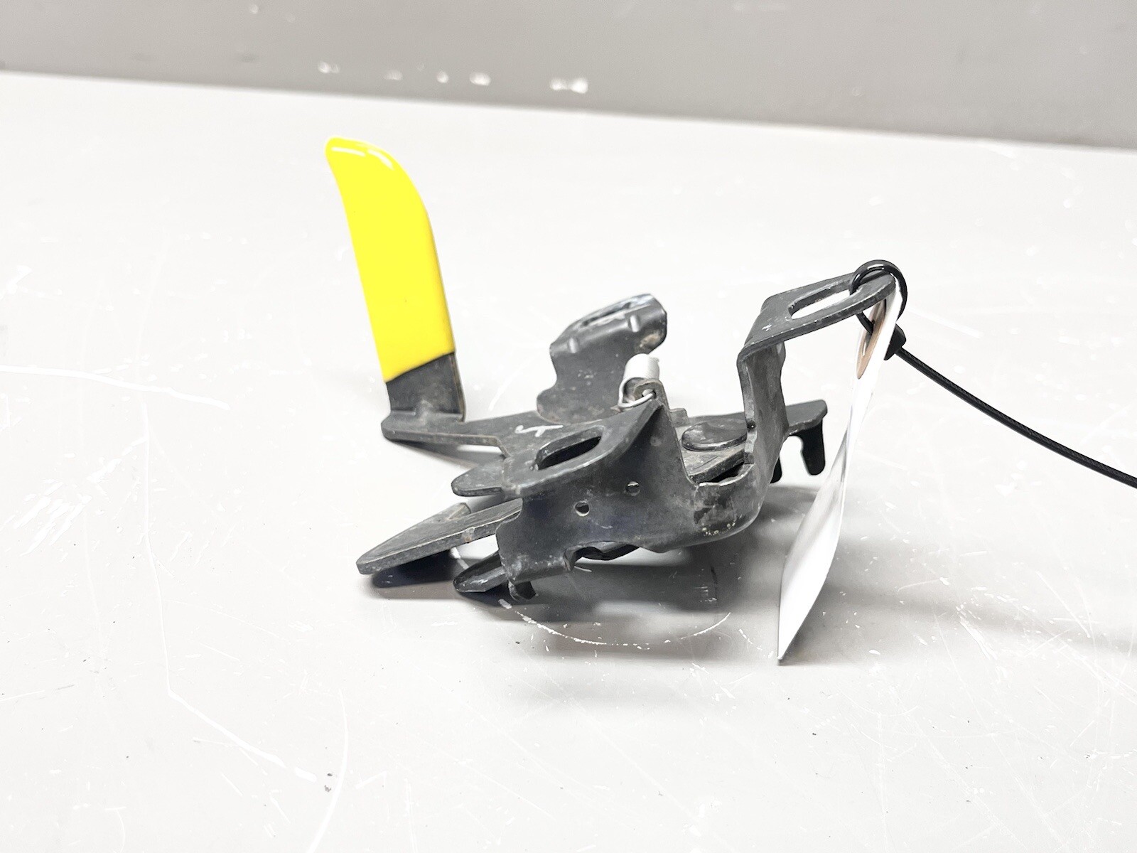 ⭐️2014-2020 MASERATI GHIBLI FRONT HOOD BONNET LOCK LATCH LEVER ACTUATOR OEM
