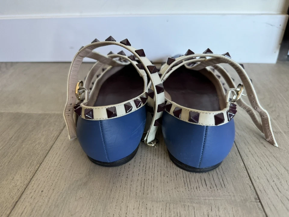 Bailarina plana Valentino Garavani Rockstar azul talla 37 EU, 7US Foto 4 de 4
