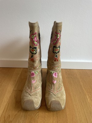 Roberto Cavalli embroidery Western Boots in great condition