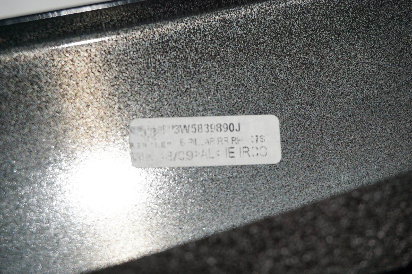 BENTLEY FLYING SPUR DOOR PILLAR RIGHT REAR 2006 2007 2008 2009 2010 3W5839890J