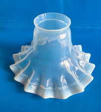 Paralume antico vetro opalino ondulato per lampada o applique origin primi ’900