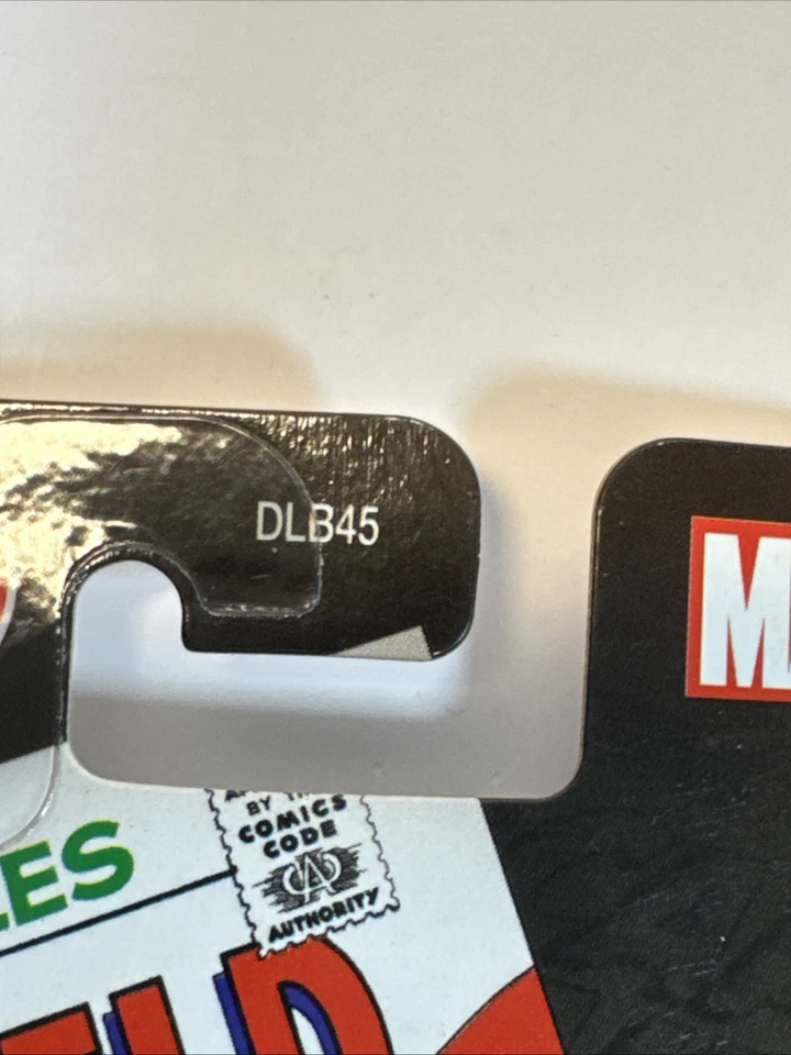 Marvel Nick Fury Land Rover Defender 110 5/5 Silver Hot Wheels - Image 3 of 3