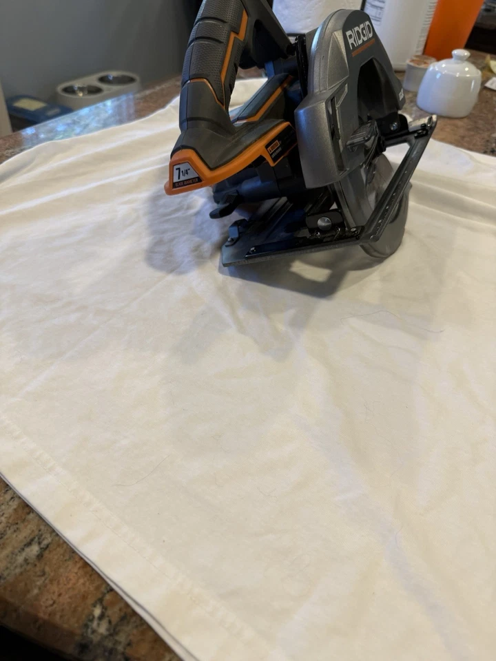 RIDGID 18 Volt 7-1/4 Cordless Circular Saw R8652 GEN5X Tool Only NEW - Image 3 of 4