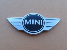 16 17 18 19 MINI COOPER CLUBMAN FRONT EMBLEM LOGO BADGE SIGN 7351373 OEM A47818