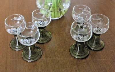 Glas Weinrömer mit grünem Stiel ''BBB 1894-1969 Winzergeno.Beckstein - 6 Stück