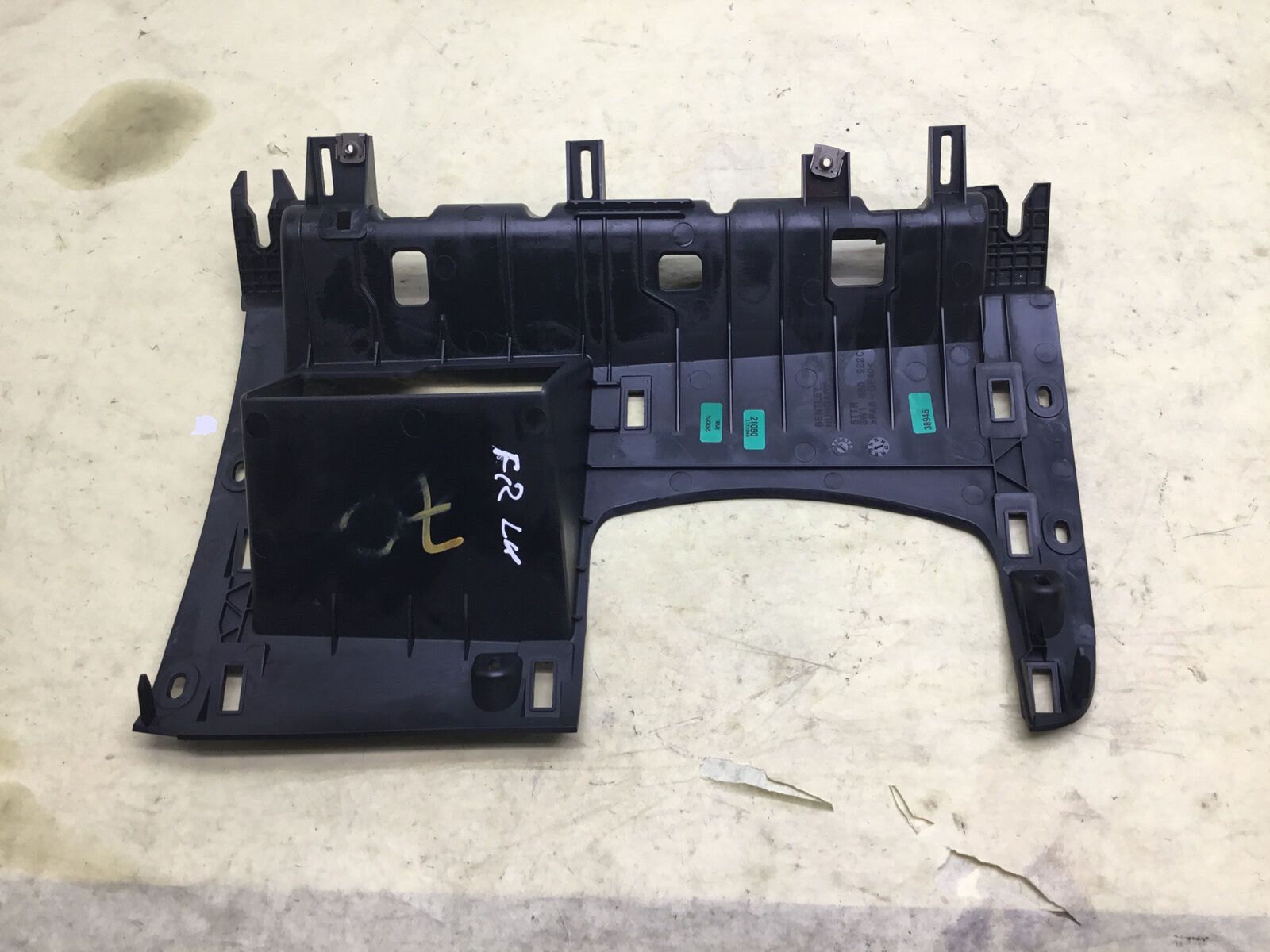 Bentley Flying Spur W12 Front Left Driver Dash Knee Support Trim Panel 13-18|:Y