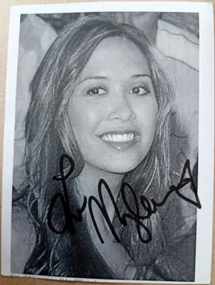 ORIGINAL AUTOGRAPH MYLEENE KLASS Singer & TV Presenter