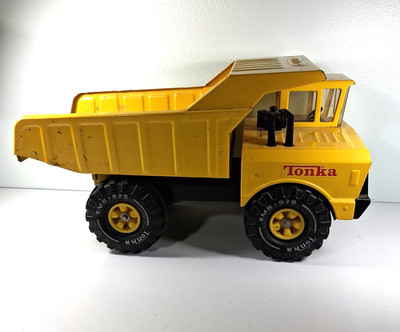Vintage Mighty Tonka Large Yellow Pressed Steel Dump Truck XMB-975 Tires 1970's