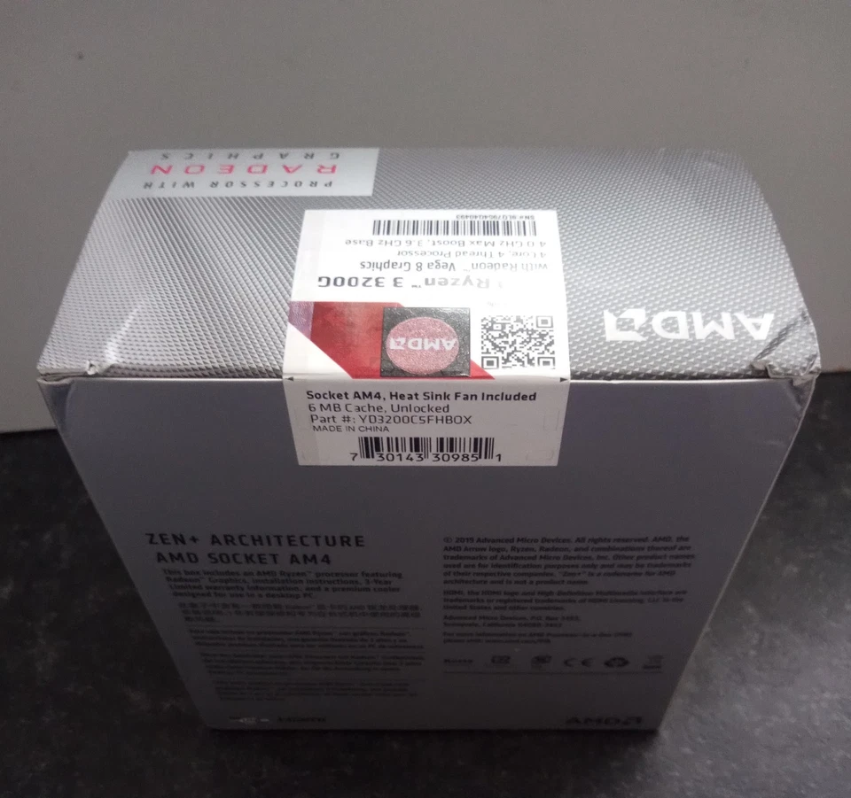 AMD Ryzen 3 3200G, PC processor, 3.6 GHz (maximum frequency: 4.0 GHz), 4 MB L3 C - Image 3 of 4