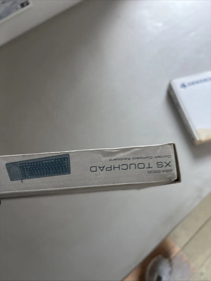 Teclado silencioso Cherry Stream con cable negro JK-8500EU-2 nuevo caja abierta Foto 2 de 3