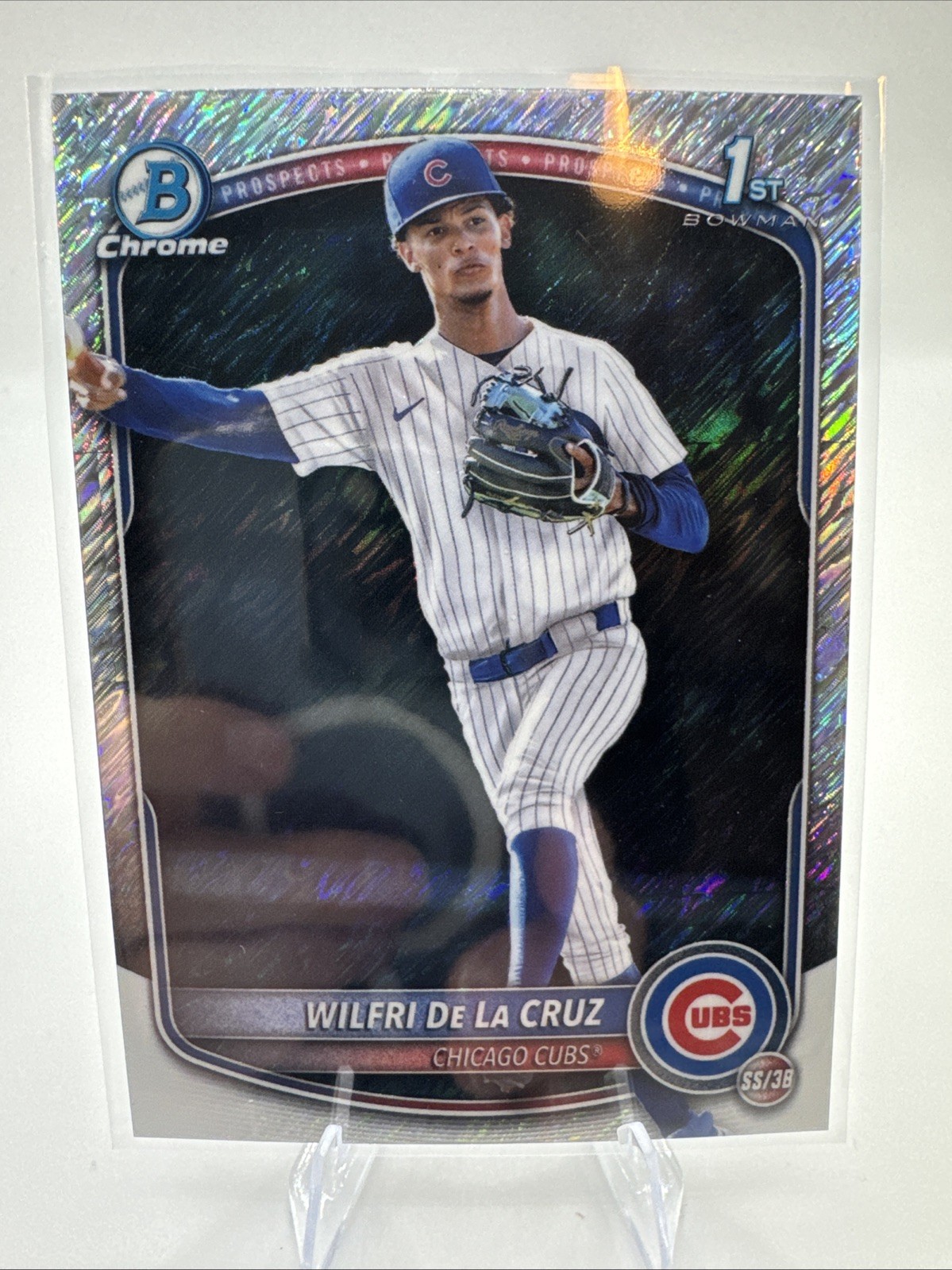 2025 Bowman Chrome Wilfri De La Cruz #BCP-209 1st Bowman Shimmer Refractor Cubs