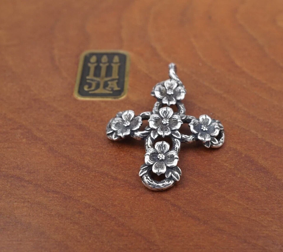 Colgante Cruz James Avery Dogwood Plata de Ley Retirado 1.25" Flor PS2209 Foto 2 de 4