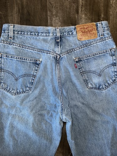 Pantalones de mezclilla vintage Levis 505 garantizados para hombre 36x30 lavado ligero - Imagen 10 de 15