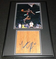 Terrence Ross DUNK Signed Framed 12x18 Floorboard + Photo Display Raptors B