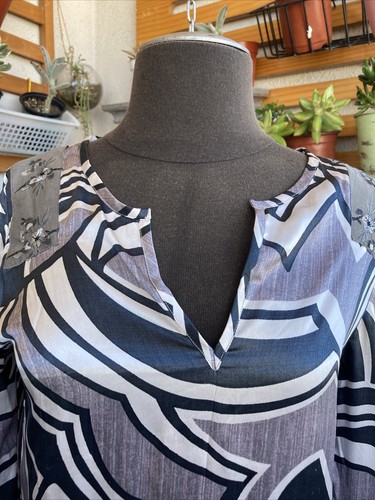 Custo Barcelona Women Silk blend pullover beaded tunic Top Size 34/ 4 Small EUC - Picture 2 of 13