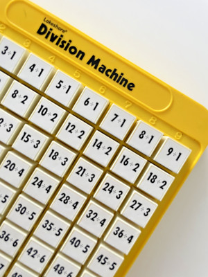 Self-Teaching Lakeshore Learning DIVISION Math Machine Educational Aid