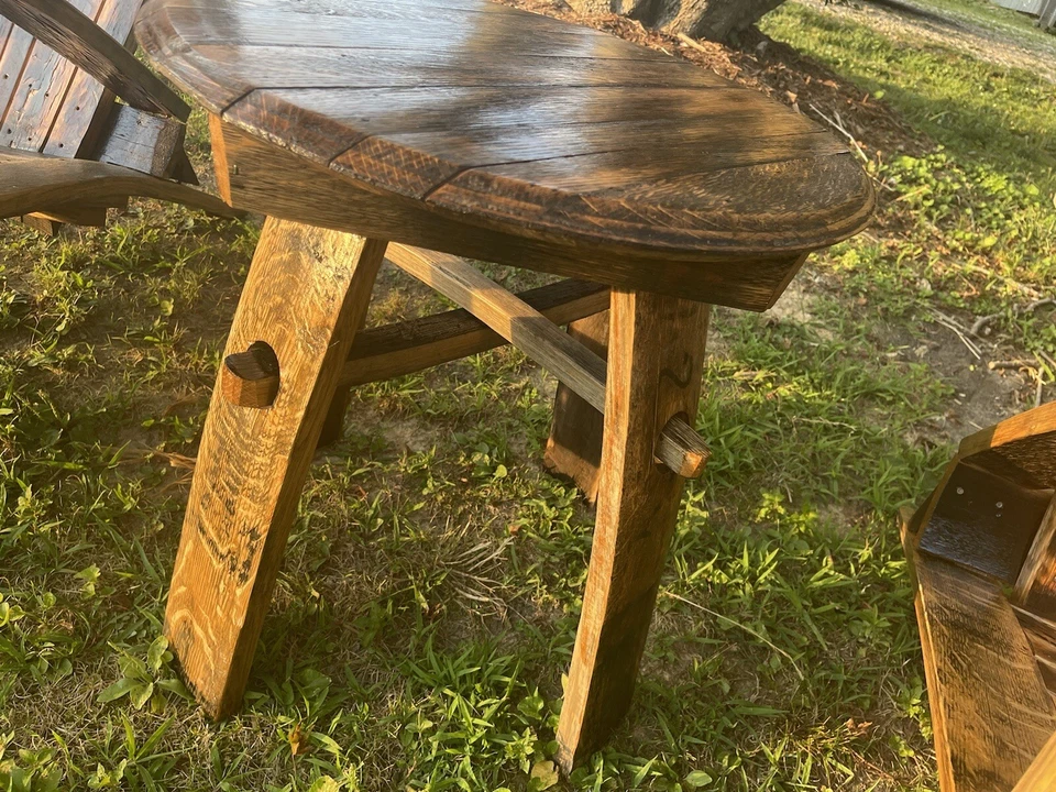 Sillas Anirondack de barril de bourbon Foto 3 de 4