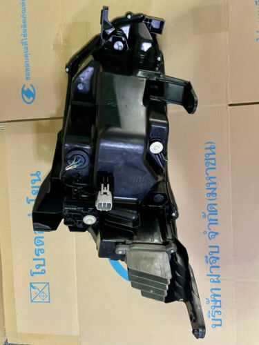 Perfect! 2019-2022 ISUZU D MAX D-Max dmax Koito Right Side Headlight - Picture 8 of 12