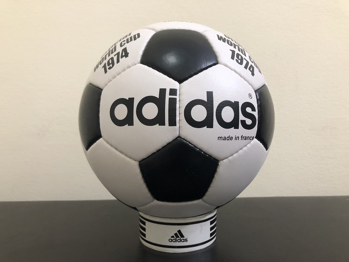 FIFAワールドカップ1974西ドイツ大会 TELSTAR durlast® Adidas Telstar Durlast Official World Cup ball 1974 | eBay