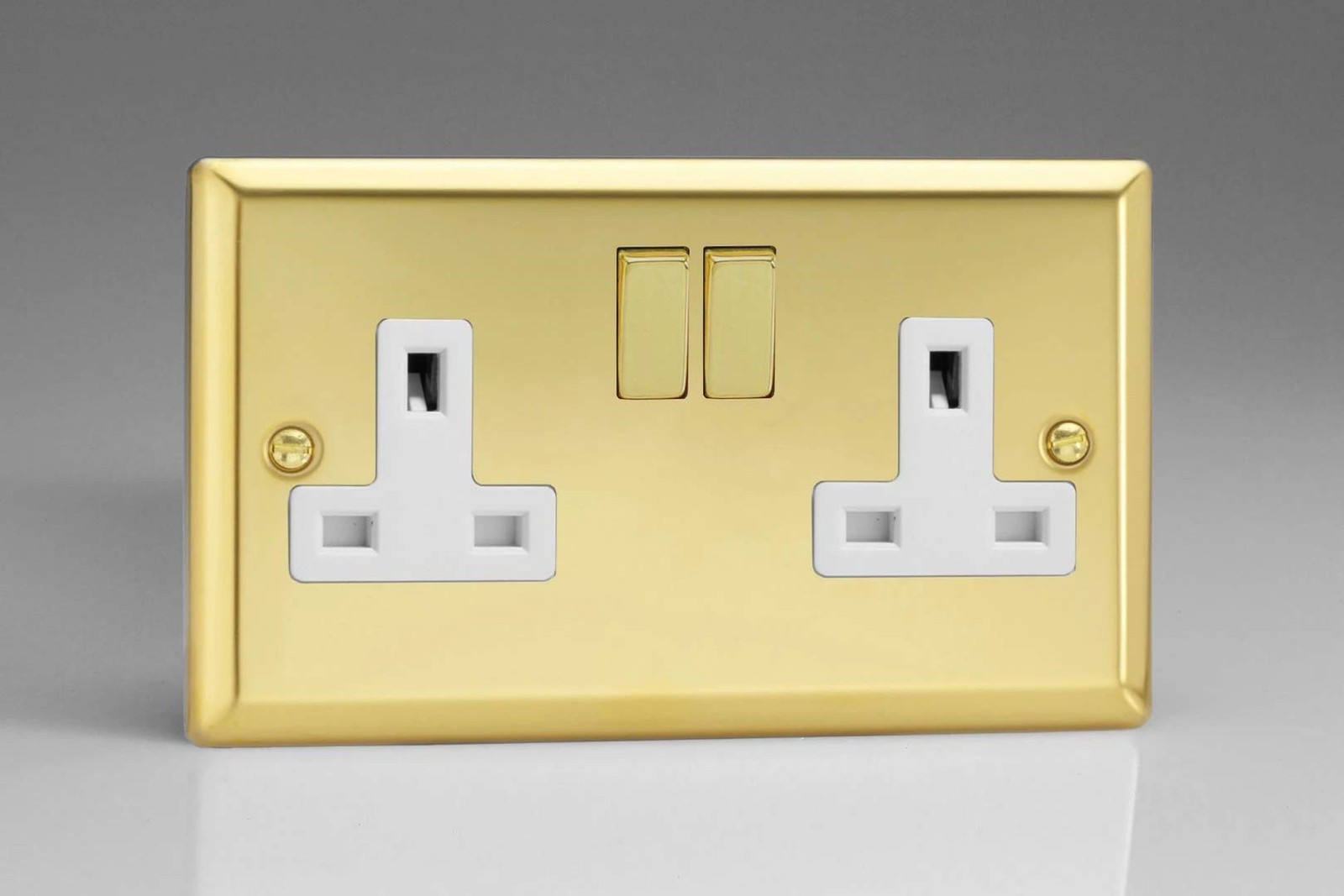 Varilight XV5DW 13A Switched Socket 2-Gang White Victorian Brass