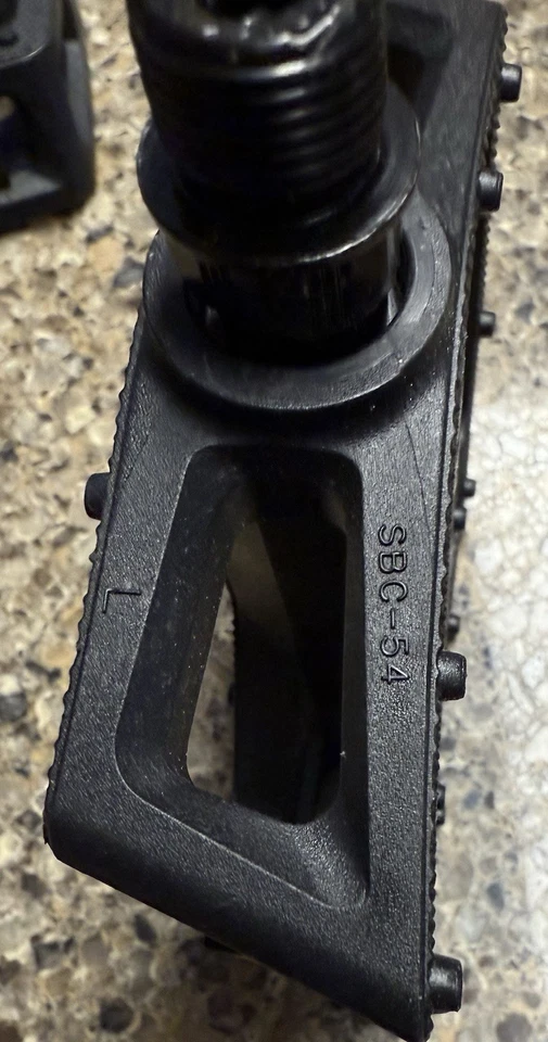 Specialized SBC-54 Flat Platform Pedals 9/16" Mountain Bike Cycling Pedals K1283 - Image 3 of 4