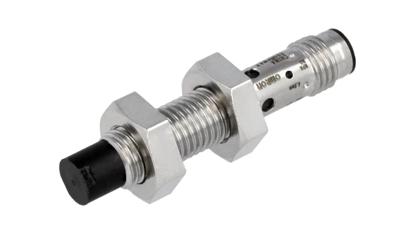 E2BS08KN04MCC1 Inductive sensor with a range of 0÷4mm, NPN / NO output c /T2UK