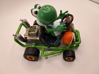 1999 Toy Biz Yoshi Mario Kart 64 Action Figure & Pull Back Kart