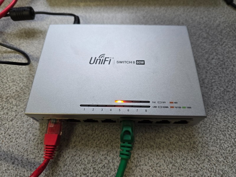 Ubiquiti Networks UniFi 8 Port Ethernet Switch - US-8-60W 4x 802.3af PoE ports