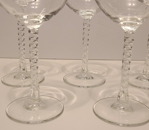 Vintage Clear Glass Wine Glasses Clear Spiral Twist Stem 7 1/4" (Lot Of 7) - Bild 3 von 11