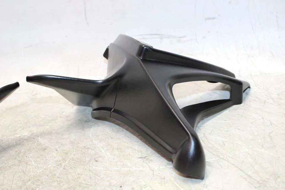 2015 Aprilia Caponord 1200 Fairing Plastic Air Scoop Left Right B044831/B044832 - Image 3 of 4