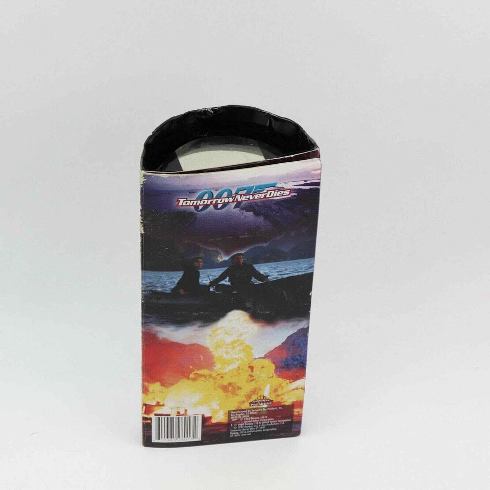 Exclusivo Premier James Bond Tomorrow Never Dies Série de Colecionador Elliot Carver - Imagem 3 de 4